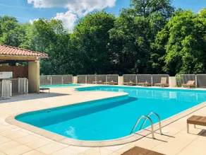 Beautiful house on child-friendly holiday park - Image 4