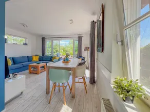 Beautiful villa right on the waterfront - Image 5