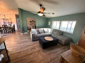 Enchanting Getaway: Farmhouse And Tiny House Duo - Image 2