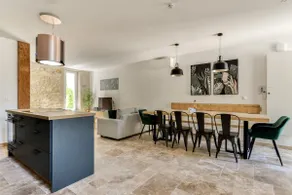 Large charming villa near the sea - Image 5