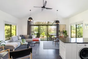 Mike's - A Luxurious Cabin Surrounded By Nature - Image 2