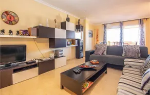 Fabulous apartment in Elviria Hills - Image 2