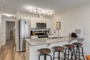 ”Vertex ”| Bright 1-Bed Near Parks & Trails - Image 2