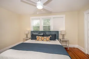Walk to Mariemont, Historic 3BR Cottage, Sleeps 6 - Image 2