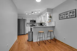 Modern Trendy Downtown - Image 4