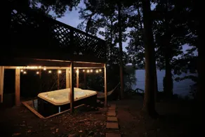 Seneca Lake Waterfront Cottage with Hot Tub on Fin - Image 4