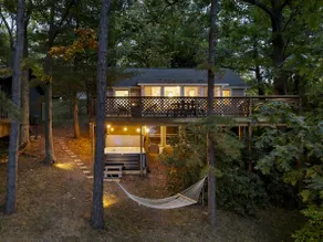 Seneca Lake Waterfront Cottage with Hot Tub on Fin - Image 3