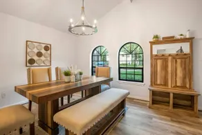 Sunmeadow Manor Retreat - Image 2