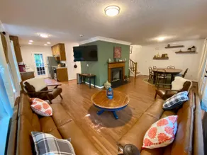 Gold Dust Getaway - Close to town, Fire Pit - Image 4