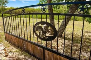 Green Acres- charming farmhouse plus 4a - Image 5