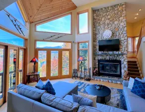 C16 Ski-in/Out luxury home, views, Pool/gym passes - Image 3