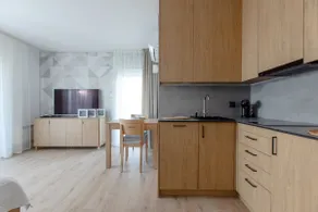 Cream Suite - Image 3