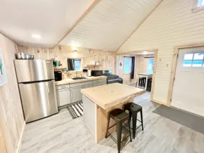 The Retreat- A Relaxing Beachside Bungalow - Image 4