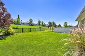 Port Blue near lake and golf - Image 5