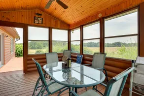 Pet-Friendly Vienna Cabin w/ Screened-In Porch! - Image 2
