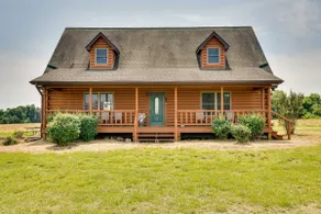 Pet-Friendly Vienna Cabin w/ Screened-In Porch! - Image 3