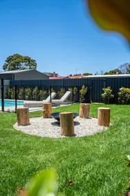 Seaside on Swan & Laneway Retreat—A Family Haven - Image 5