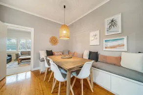 Seaside on Swan & Laneway Retreat—A Family Haven - Image 4