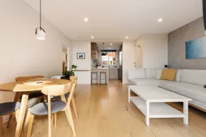 Coogee Beach Cosy Home - Image 5