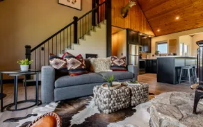 Cedar Mountain Retreat- Hot Tub, Pet Friendly - Image 3