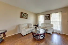 Families Welcome! Spacious O'Fallon Home w/ Yard - Image 5