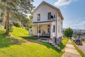Charming Emporium Home Near Hiking Trails - Image 2