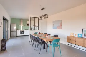 New villa with pool and sea view for 9 - Image 3