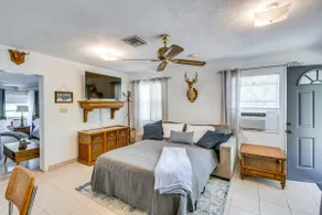Pet-Friendly Fort McCoy Cabin w/ Fire Pit! - Image 5