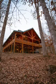 Sleeps 16 Luxury Cabin with Game Room & Hot Tub - Image 3
