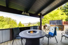 < 1 Mi to Port of Alsea: Inviting Gem w/ Views! - Image 2