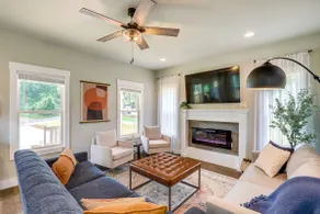 Getaway w/ Fire Pit: 3 Mi to River Arts District! - Image 2