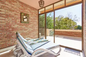 Appartement de vacances avec internet haut débit et terrasse | Vue jardin | Idéal pour le télétravail - Image 4