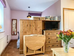 Lusso-Self Catering Garden-Monolocale-Bagno private - Image 5