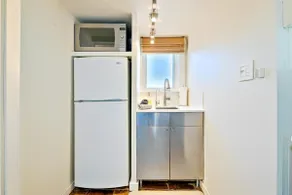 Secluded Windansea Beach Cottage - Image 3