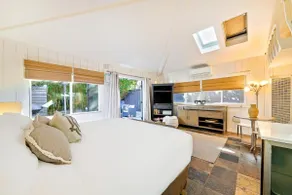 Secluded Windansea Beach Cottage - Image 5