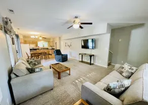 Steps to the Marina, Stylish Townhome Getaway - Image 3