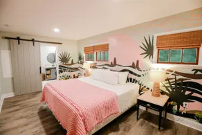 Riverfront Stay w/ Dock + Kayaks – Pet Friendly - Image 2