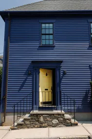 Steps off Thames St | Center of Town 3BR/2BA - Image 2