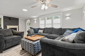Modern cottage w beach 3 blocks! - Image 4