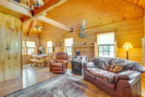 Secluded Oakland Cabin w/ Private Yard! - Image 2