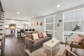 Eco-Friendly Home a Block from Green Lake Park - Image 4