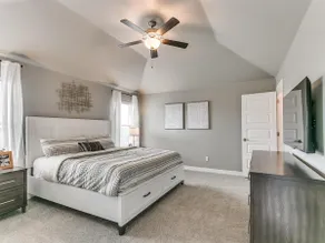 Spacious Furnished 4BR Yukon Home + Backyard - Image 4