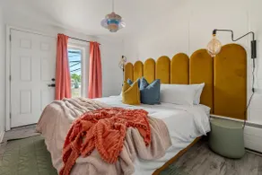 The Mango | Vibrant Oasis |Sleeps 4 | Downtown Fun - Image 3