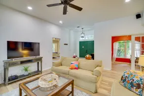 'Casa Blanco' Escape w/ Fire Pit in Sebastian! - Image 5
