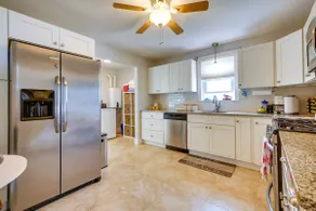 Charming + Updated Villas Home w/ Backyard! - Image 2