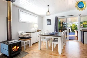 The Anchor - Pet Friendly - 5 Mins Walk to Beach - EV Charging - Image 3