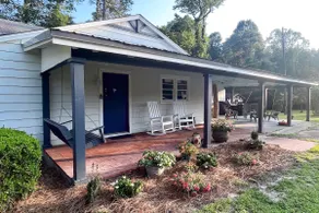 Experience the Country-side of Hometown in Laurel - Image 2
