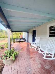 Experience the Country-side of Hometown in Laurel - Image 4