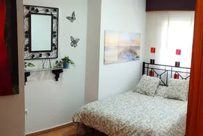 Appartement de vacances avec internet haut débit | Vue ville | Parfait pour le travail à distance - Image 5