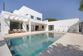 „Alba Sea“ Villa mit privatem Pool, 2 privaten Terrassen und WLAN - Image 2